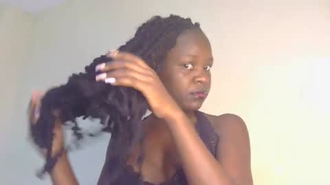 Snapshot of sassyleila chatting on 06.28.26 sexxy one online show from 06.28.26
