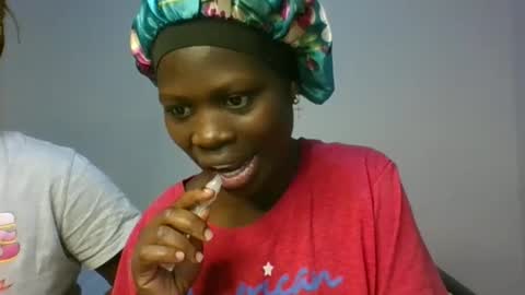 Snapshot of sassytannia chatting on 02.26.26 sassytannia online show from 02.26.26