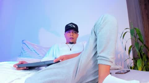     online show from 03.04.26