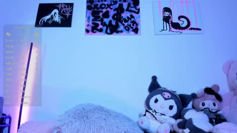    im expecting 300 thumbs up on my altar online show from 05.16.26