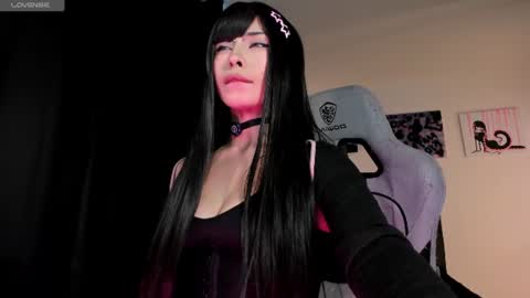 Snapshot of satanbabee_ chatting on 06.30.26 im expecting 300 thumbs up on my altar online show from 06.30.26