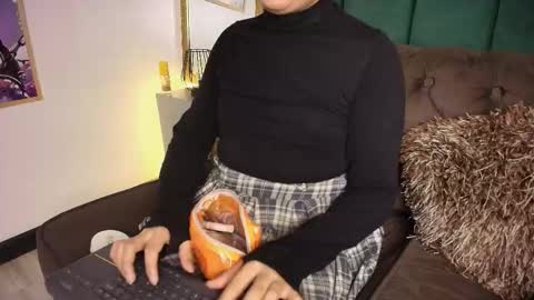 Snapshot of saturningsweets chatting on 02.26.26 Saturningsweets online show from 02.26.26