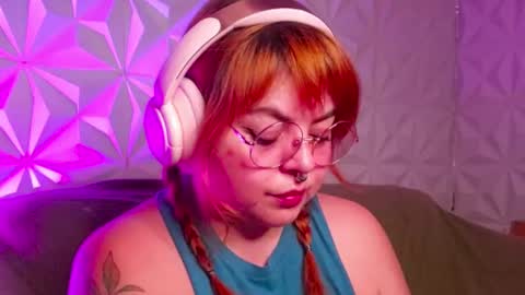 Gina George online show from 09.20.25