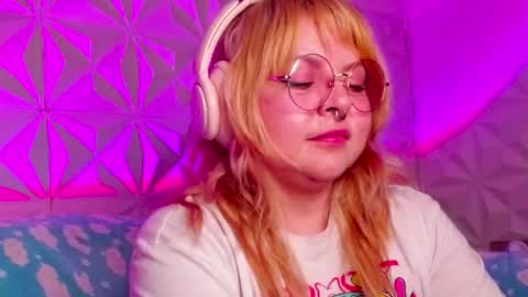 Gina George online show from 10.08.25