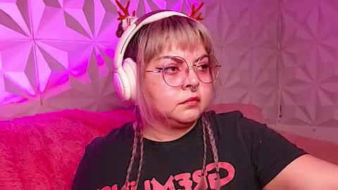 Gina George online show from 12.03.25