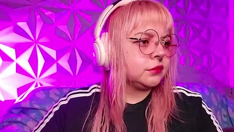 Gina George online show from 04.16.26