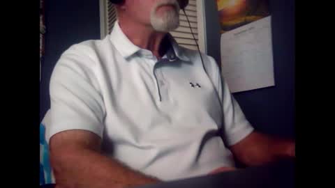 Snapshot of satyr64 chatting on 09.10.25 satyr64 online show from 09.10.25