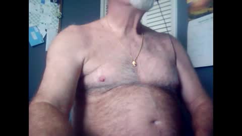 Snapshot of satyr64 chatting on 09.18.25 satyr64 online show from 09.18.25
