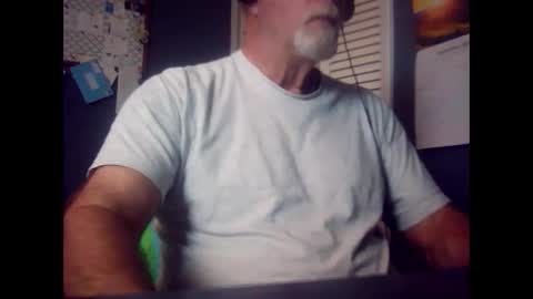 Snapshot of satyr64 chatting on 09.22.25 satyr64 online show from 09.22.25