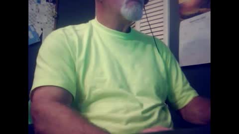 Snapshot of satyr64 chatting on 09.26.25 satyr64 online show from 09.26.25