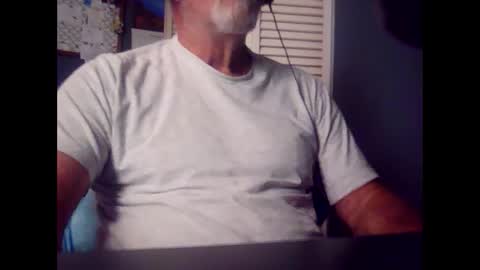 Snapshot of satyr64 chatting on 10.29.25 satyr64 online show from 10.29.25