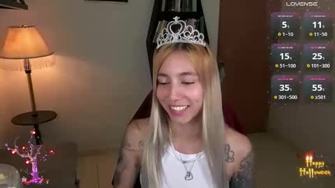 I AM JENN  online show from 10.31.25