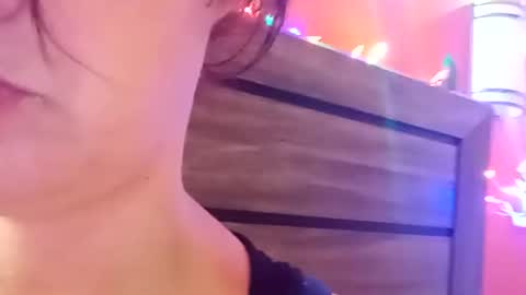 Snapshot of saucybear666 chatting on 12.15.24 SnowBunny online show from 12.15.24