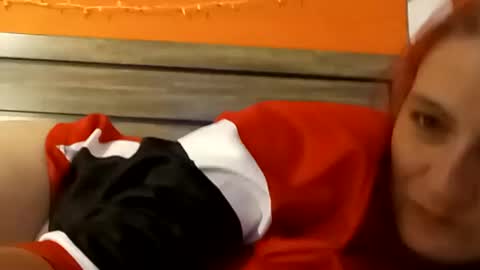 Snapshot of saucybear666 chatting on 01.22.25 SnowBunny online show from 01.22.25