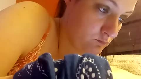 Snapshot of saucybear666 chatting on 02.26.25 SnowBunny online show from 02.26.25