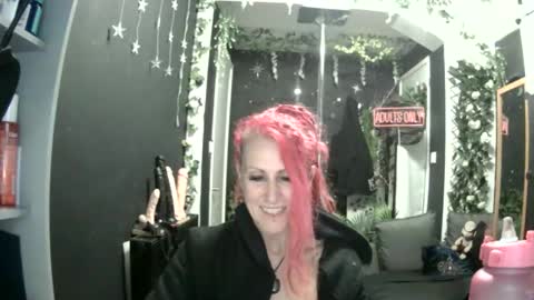 Snapshot of saucysky chatting on 04.23.26 SaucySky online show from 04.23.26