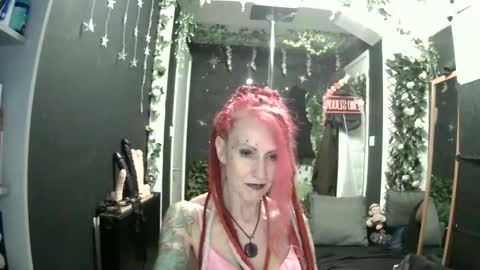 Snapshot of saucysky chatting on 05.24.26 SaucySky online show from 05.24.26