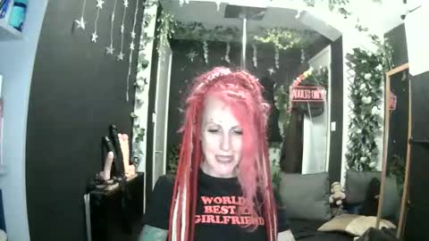 Snapshot of saucysky chatting on 05.26.26 SaucySky online show from 05.26.26