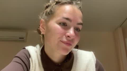 Snapshot of saundrayeeloy chatting on 09.14.25 Martha online show from 09.14.25