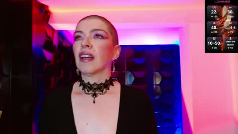 Snapshot of sauvage_lilith chatting on 05.12.26 lilith online show from 05.12.26