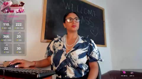 Savanna  online show from 11.28.25