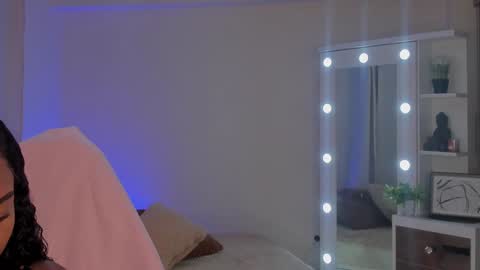 Snapshot of savannahwildee chatting on 01.11.25 Savannahwildee online show from 01.11.25