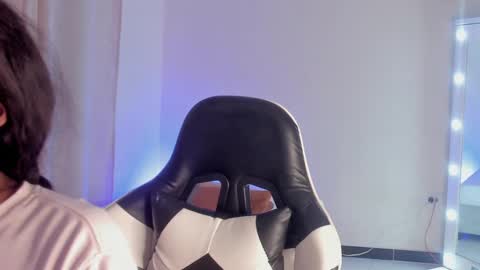 Snapshot of savannahwildee chatting on 02.14.25 Savannahwildee online show from 02.14.25