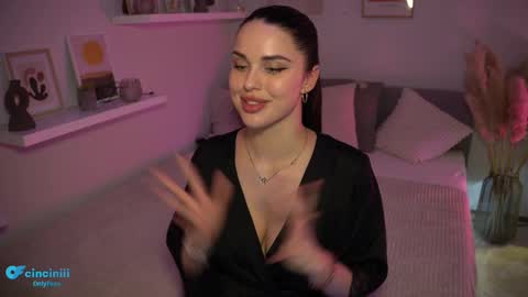 Snapshot of savvage_play chatting on 02.12.25 Naomi online show from 02.12.25