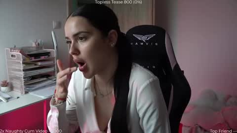 Naomi online show from 04.14.26