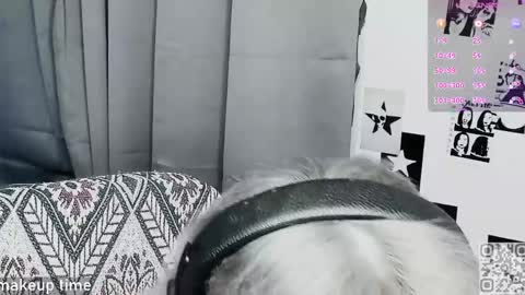 pronoun she. name Mary. age 21. online show from 04.12.26