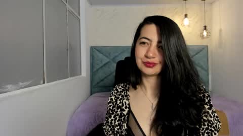 Saya Amaretto  online show from 10.05.25