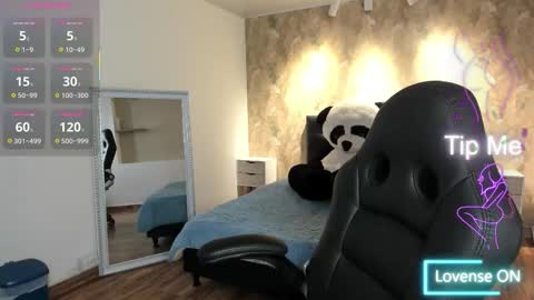 Saya Amaretto  online show from 10.06.25