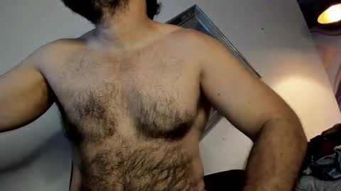 Snapshot of sbastone_muscle chatting on 09.26.25 sebastian muscleman daddy the better latin lover online show from 09.26.25