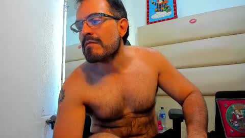 Snapshot of sbastone_muscle chatting on 12.03.25 sebastian muscleman daddy the better latin lover online show from 12.03.25