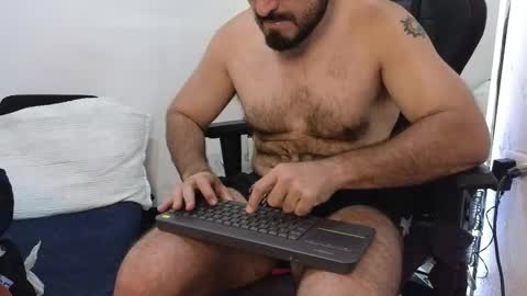 Snapshot of sbastone_muscle chatting on 02.11.26 sebastian muscleman daddy the better latin lover online show from 02.11.26