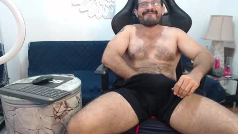 Snapshot of sbastone_muscle chatting on 02.26.26 sebastian muscleman daddy the better latin lover online show from 02.26.26