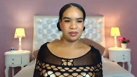 Snapshot of scarleett_fox_ chatting on 10.02.25 Scartlett online show from 10.02.25