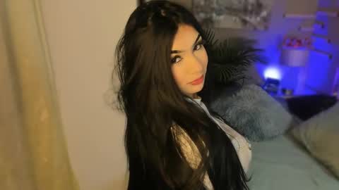 Snapshot of scarlet__hill chatting on 01.17.25 scarlet hill online show from 01.17.25