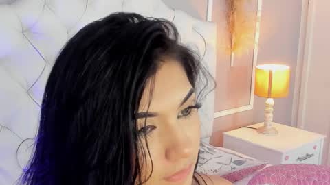 Snapshot of scarlet__hill chatting on 02.27.25 scarlet hill online show from 02.27.25