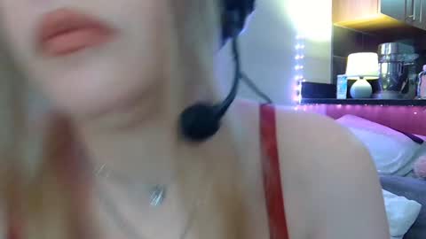 Snapshot of scarlet_carnal chatting on 02.15.25 Scarlet Carnal -  online show from 02.15.25