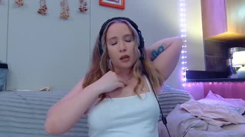 Snapshot of scarlet_carnal chatting on 03.09.25 Scarlet Carnal -  online show from 03.09.25