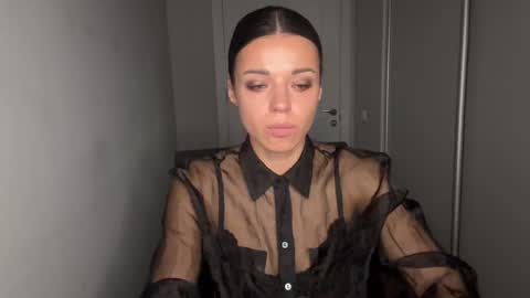 Snapshot of scarlet_daisy_ chatting on 05.11.26 Sophie online show from 05.11.26