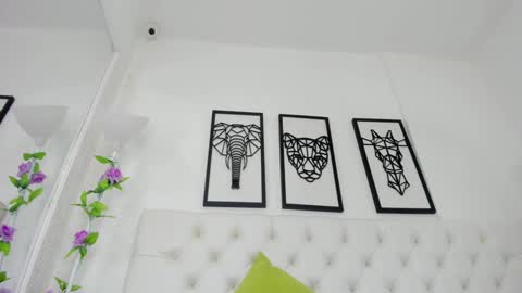 Snapshot of scarlet_stan22 chatting on 12.19.24 Isa online show from 12.19.24