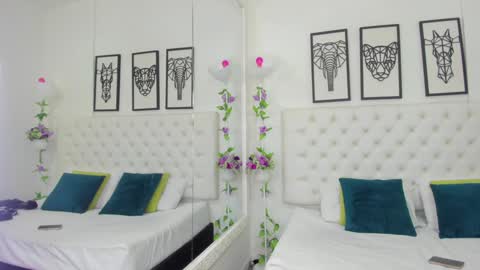 Snapshot of scarlet_stan22 chatting on 01.11.25 Isa online show from 01.11.25