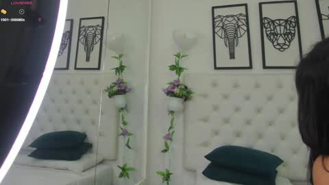 Snapshot of scarlet_stan22 chatting on 02.08.25 Isa online show from 02.08.25