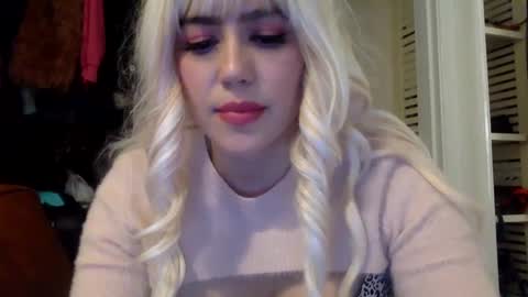 scarlet whisper online show from 12.06.24