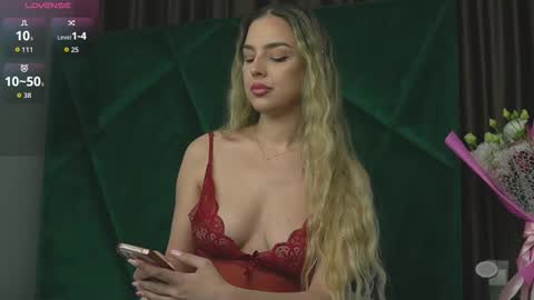 Scarlet online show from 09.08.25