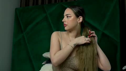 Scarlet online show from 02.05.26