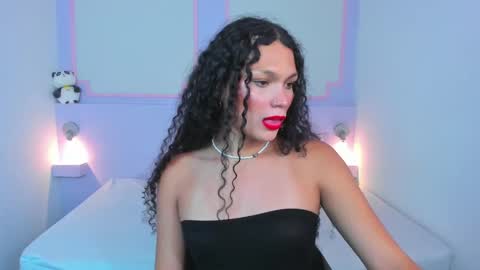 Scarlet Dream online show from 03.09.25