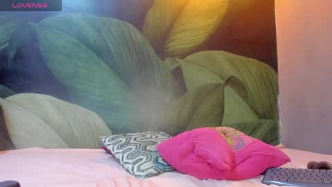 SCARLETH online show from 02.05.25